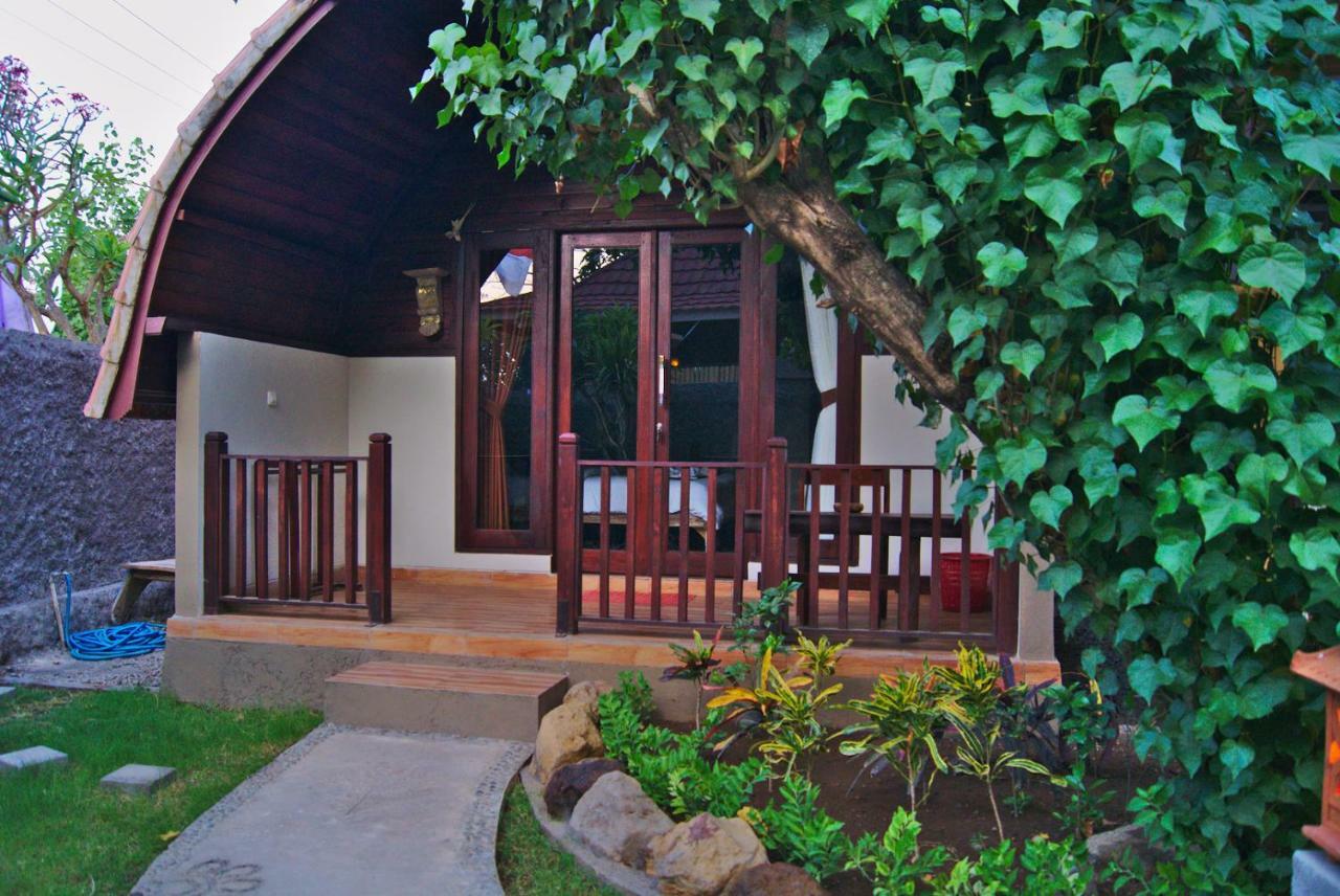 Hotel Ghamed Sari Exterior foto